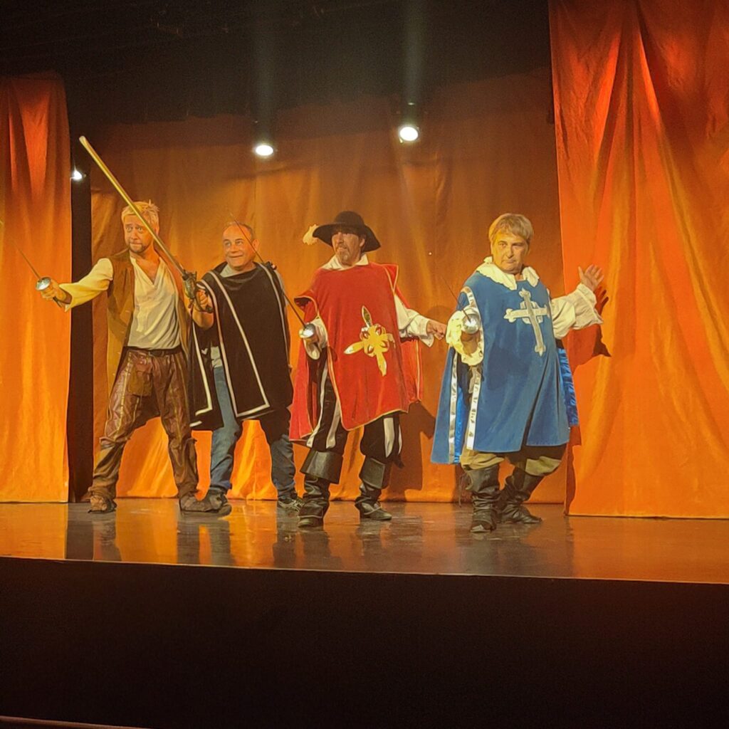 Le théâtre participatif une expérience partagée entre comédiens et spectateurs